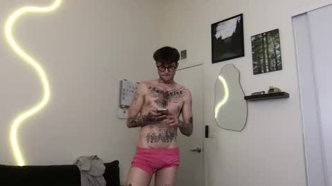 pretty boy online show from 12-17-25, 02:39