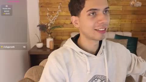 Camilo online show from 12-19-25, 03:46