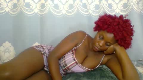 Snapshot of prettydarkskin002 chatting on 06-02-26, 07:27 SHANIA online show from 06-02-26, 07:27
