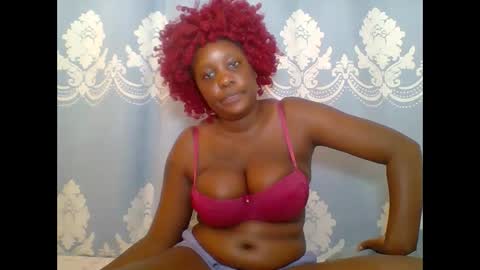 Snapshot of prettydarkskin002 chatting on 06-05-26, 08:09 SHANIA online show from 06-05-26, 08:09