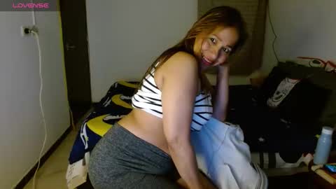 Snapshot of prettyduration chatting on 03-11-26, 11:22 Caro sins online show from 03-11-26, 11:22