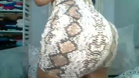 Snapshot of prettyela chatting on 09-10-25, 12:43 PrettyEla online show from 09-10-25, 12:43