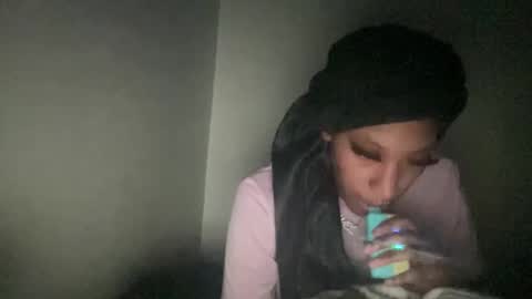 Snapshot of prettyfacefemale chatting on 02-21-26, 10:16 prettyfacefemale online show from 02-21-26, 10:16