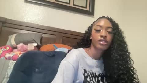 prettyfacefemale online show from 03-08-26, 07:23