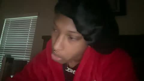 prettyfacefemale online show from 04-20-26, 10:22