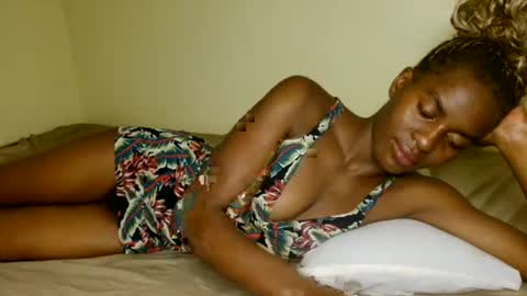 Snapshot of prettygoddess1 chatting on 07-01-26, 05:20 Mary online show from 07-01-26, 05:20