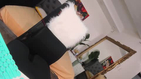 prettyjuliax online show from 01-19-25, 01:53