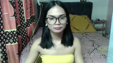 Snapshot of prettykhelcy chatting on 05-05-26, 02:19 prettykhelcy online show from 05-05-26, 02:19