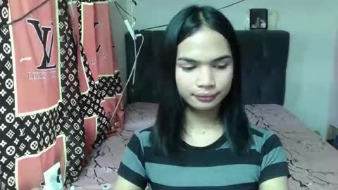 Snapshot of prettykhelcy chatting on 05-16-26, 02:19 prettykhelcy online show from 05-16-26, 02:19