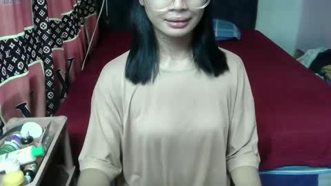 Snapshot of prettykhelcy chatting on 05-20-26, 01:23 prettykhelcy online show from 05-20-26, 01:23