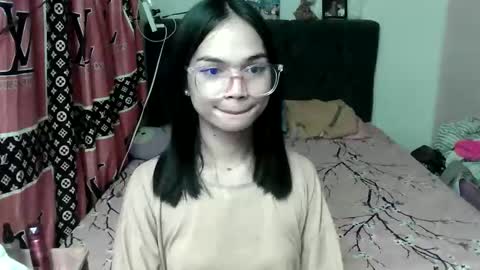 Snapshot of prettykhelcy chatting on 06-02-26, 01:13 prettykhelcy online show from 06-02-26, 01:13