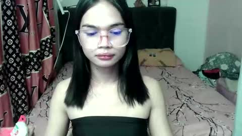 Snapshot of prettykhelcy chatting on 06-03-26, 11:02 prettykhelcy online show from 06-03-26, 11:02