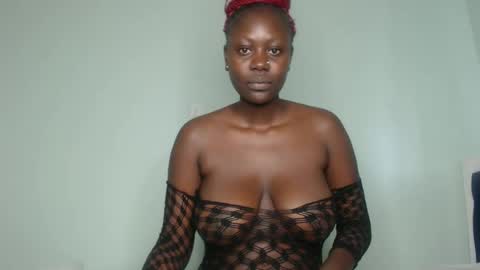 Snapshot of prettyliz1999 chatting on 01-14-25, 09:56 Lizzy online show from 01-14-25, 09:56