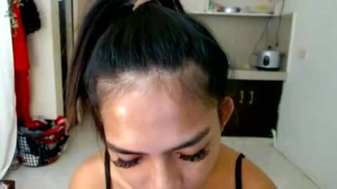 Snapshot of prettymiya chatting on 05-21-26, 06:42 Miya 3 online show from 05-21-26, 06:42