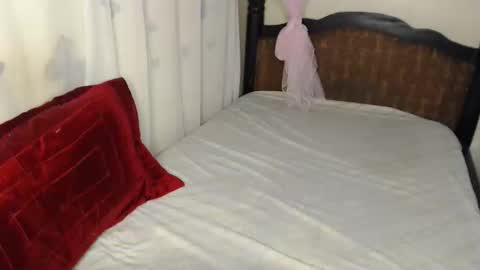 prettypavin online show from 11-11-25, 05:40