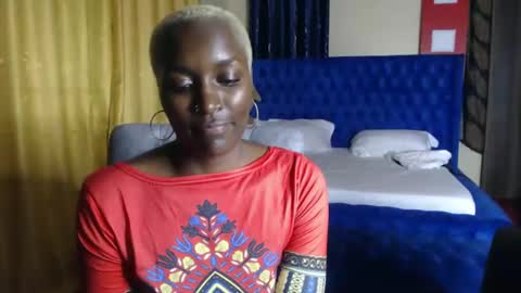 Snapshot of prettyquee chatting on 12-28-24, 10:02 sasha online show from 12-28-24, 10:02