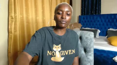 Snapshot of prettyquee chatting on 01-15-25, 10:02 sasha online show from 01-15-25, 10:02