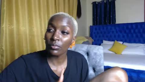 Snapshot of prettyquee chatting on 01-20-25, 06:43 sasha online show from 01-20-25, 06:43