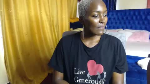 Snapshot of prettyquee chatting on 02-20-25, 07:12 sasha online show from 02-20-25, 07:12