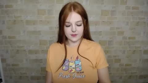 Snapshot of prettyvalerii_ chatting on 01-31-25, 11:03 Valeri online show from 01-31-25, 11:03