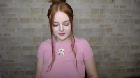 Snapshot of prettyvalerii_ chatting on 03-02-25, 03:05 Valeri online show from 03-02-25, 03:05