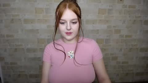 Snapshot of prettyvalerii_ chatting on 03-08-25, 04:17 Valeri online show from 03-08-25, 04:17