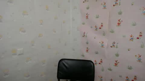 Snapshot of prettyvalerii_ chatting on 11-15-25, 01:51 Valeri online show from 11-15-25, 01:51