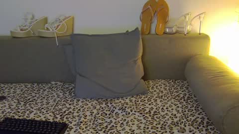 Snapshot of prettyvanessa chatting on 01-06-25, 10:35 prettyvanessa online show from 01-06-25, 10:35