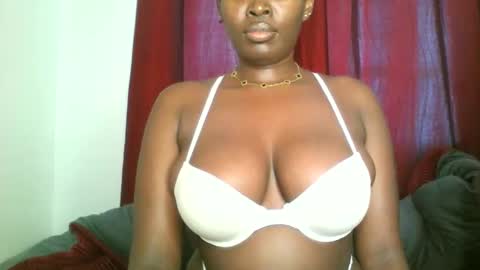 Snapshot of prettyvishy chatting on 01-19-25, 06:20 prettyvishy online show from 01-19-25, 06:20