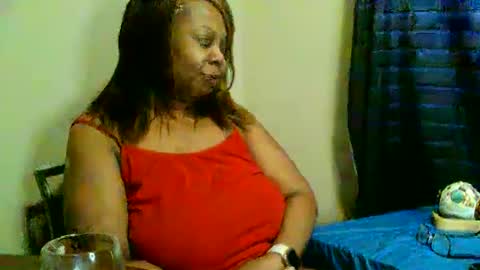 Snapshot of prettyworld24 chatting on 02-15-25, 11:50 prettyworld24 online show from 02-15-25, 11:50