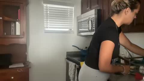 prettyyykittyyy22 online show from 09-23-25, 03:26