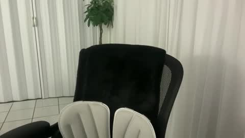 Snapshot of prettyyykittyyy22 chatting on 12-20-25, 05:25 prettyyykittyyy22 online show from 12-20-25, 05:25