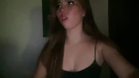 Snapshot of pricelessbeautyxxx chatting on 05-11-26, 02:45 TINA online show from 05-11-26, 02:45