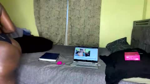 Snapshot of pricky375313 chatting on 05-25-26, 05:13 pricky375313 online show from 05-25-26, 05:13