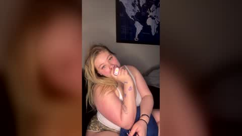 Snapshot of prin2pretty chatting on 04-07-26, 03:51 prin2pretty online show from 04-07-26, 03:51