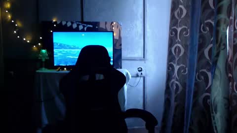 Snapshot of princ4real chatting on 02-16-25, 08:32 prince online show from 02-16-25, 08:32