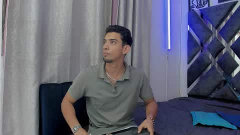 Snapshot of prince_arthur77 chatting on 02-01-25, 03:39 prince_arthur77 online show from 02-01-25, 03:39