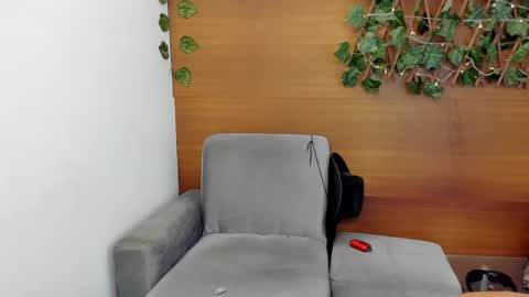 Snapshot of prince_arthur77 chatting on 02-13-25, 04:22 prince_arthur77 online show from 02-13-25, 04:22