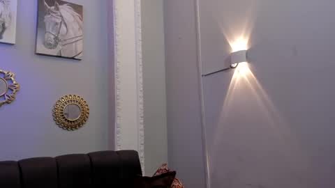 Snapshot of prince_arthur77 chatting on 02-19-25, 04:11 prince_arthur77 online show from 02-19-25, 04:11