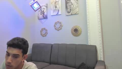 Snapshot of prince_arthur77 chatting on 03-09-25, 06:32 prince_arthur77 online show from 03-09-25, 06:32