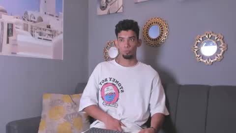 Snapshot of prince_arthur77 chatting on 09-13-25, 01:55 prince_arthur77 online show from 09-13-25, 01:55