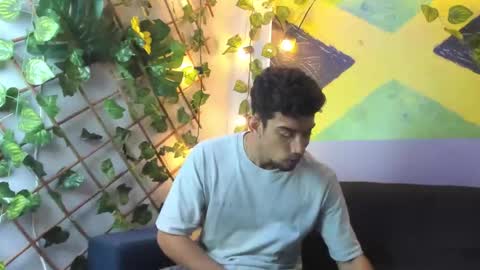 Snapshot of prince_arthur77 chatting on 09-19-25, 07:58 prince_arthur77 online show from 09-19-25, 07:58