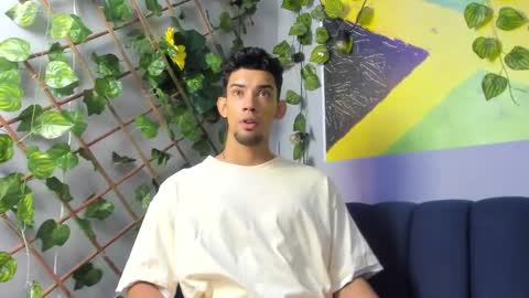 Snapshot of prince_arthur77 chatting on 10-02-25, 01:18 prince_arthur77 online show from 10-02-25, 01:18