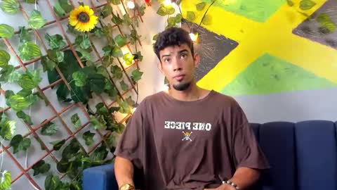 Snapshot of prince_arthur77 chatting on 10-25-25, 01:18 prince_arthur77 online show from 10-25-25, 01:18