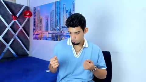 Snapshot of prince_arthur77 chatting on 10-26-25, 01:28 prince_arthur77 online show from 10-26-25, 01:28