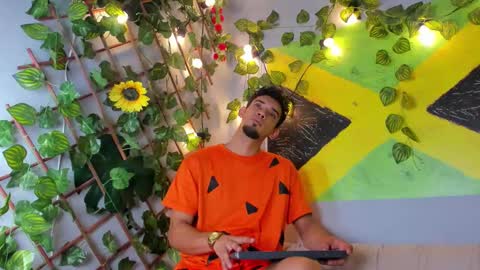 Snapshot of prince_arthur77 chatting on 10-31-25, 02:07 prince_arthur77 online show from 10-31-25, 02:07