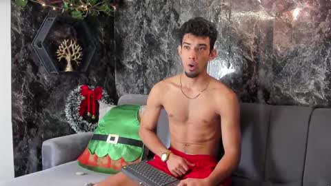 Snapshot of prince_arthur77 chatting on 11-11-25, 02:50 prince_arthur77 online show from 11-11-25, 02:50