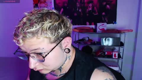 Prince online show from 04-12-26, 04:56