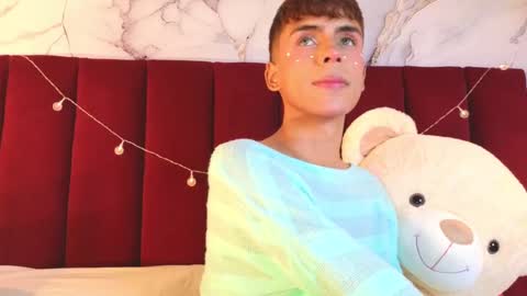 Snapshot of prince_poppy_ chatting on 10-02-25, 08:49 PRINCEPOPPY online show from 10-02-25, 08:49