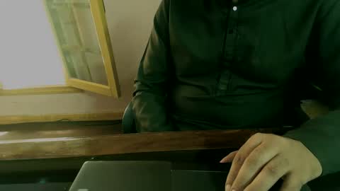 Snapshot of prince_undertaker_834 chatting on 09-18-25, 06:48 lover online show from 09-18-25, 06:48